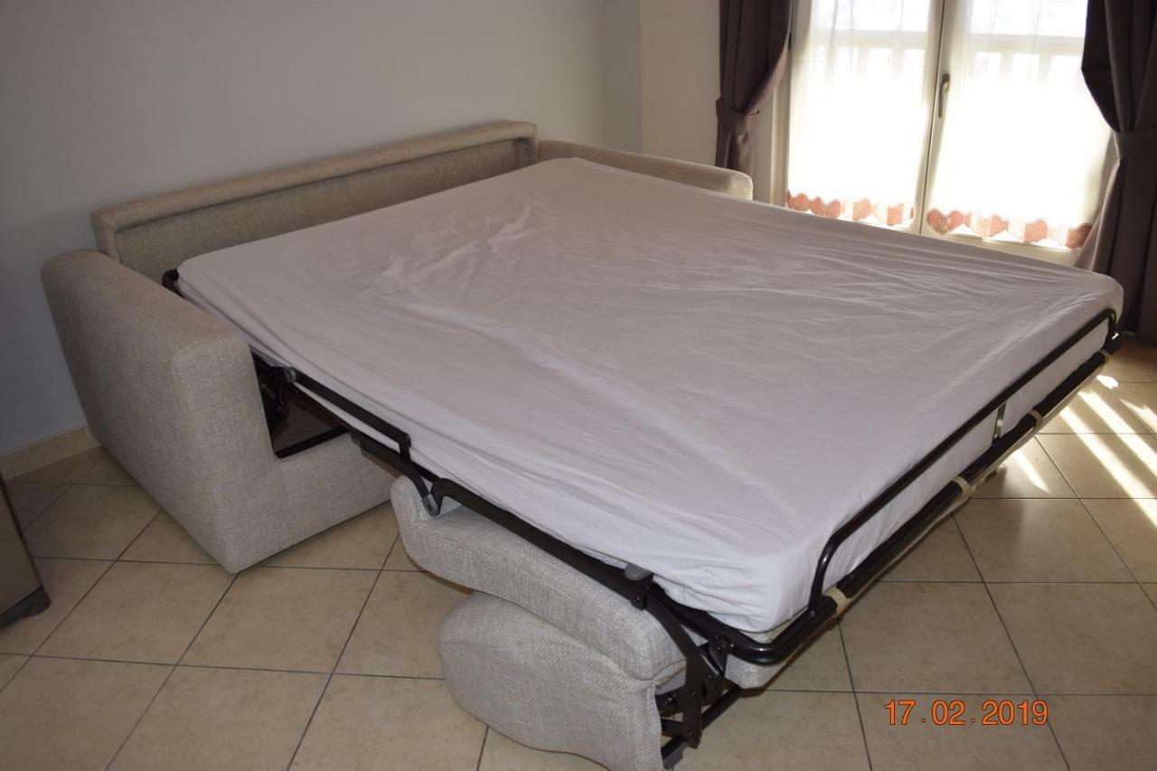 Appartamento En Mez Al Paes Dimaro Bagian luar foto